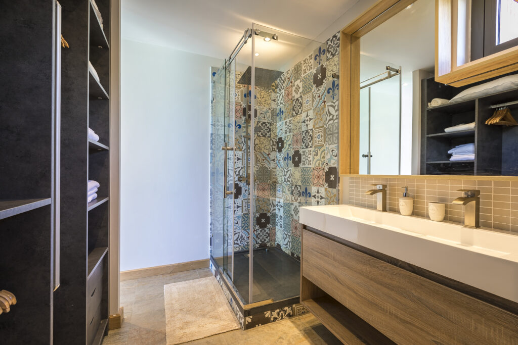 KotNor bathroom 2