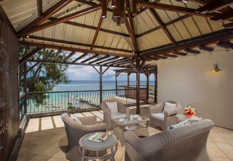 Villa-Tamarin-Patio
