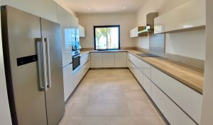 Pointe Azur kitchen with a view