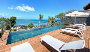 Pointe Azur common pool area