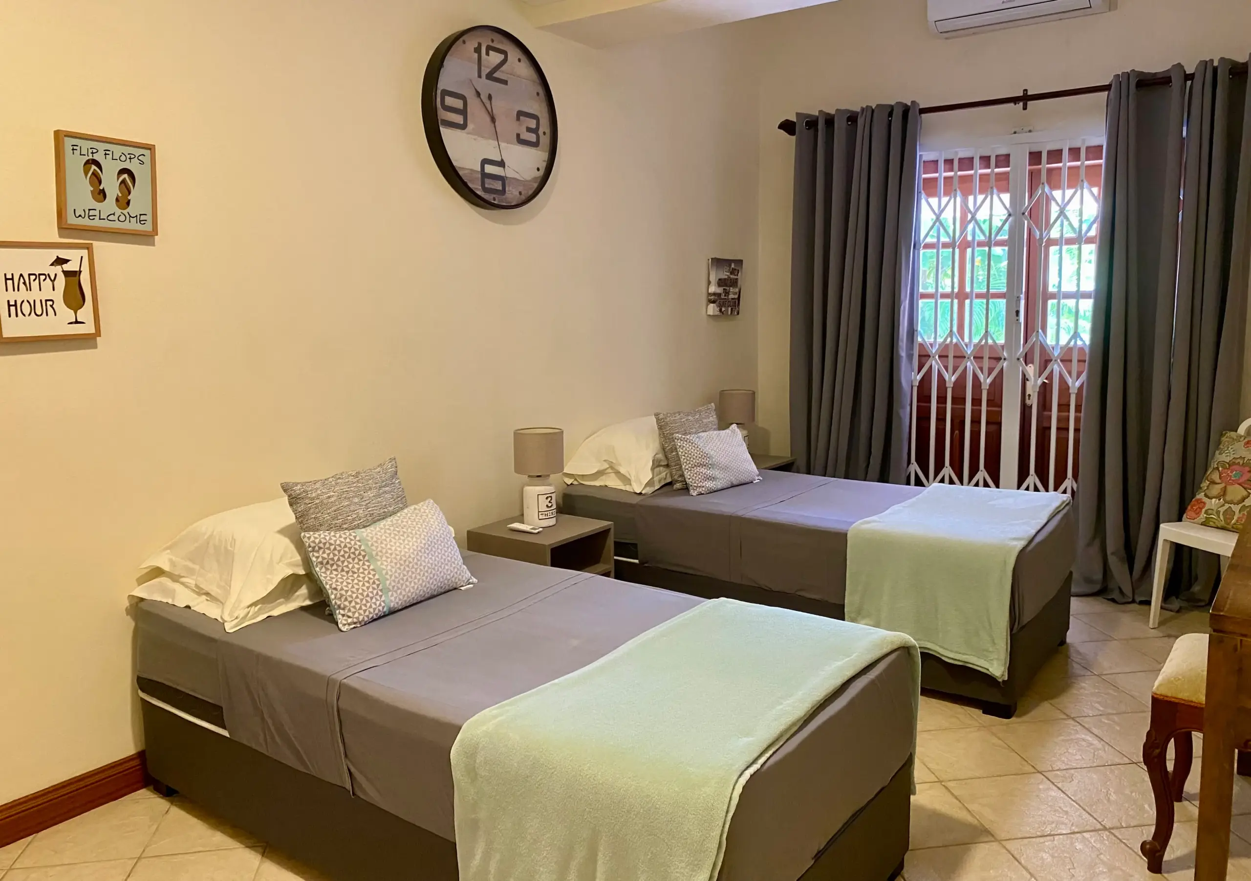 19Villa Tamarin, Black River, Mauritius Beach Houses