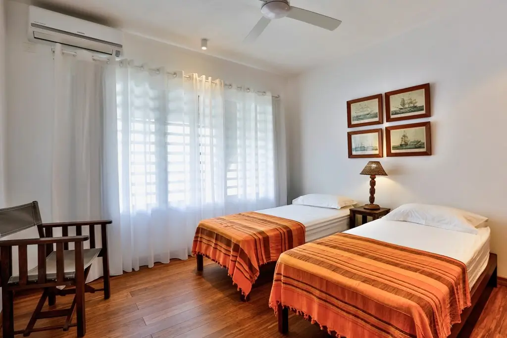 Le Couchant Black River - 2 of 26