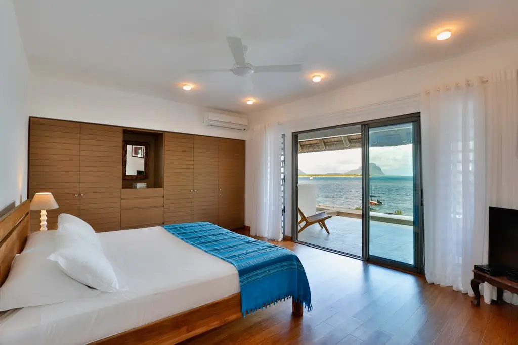 Le Couchant Black River - 5 of 26