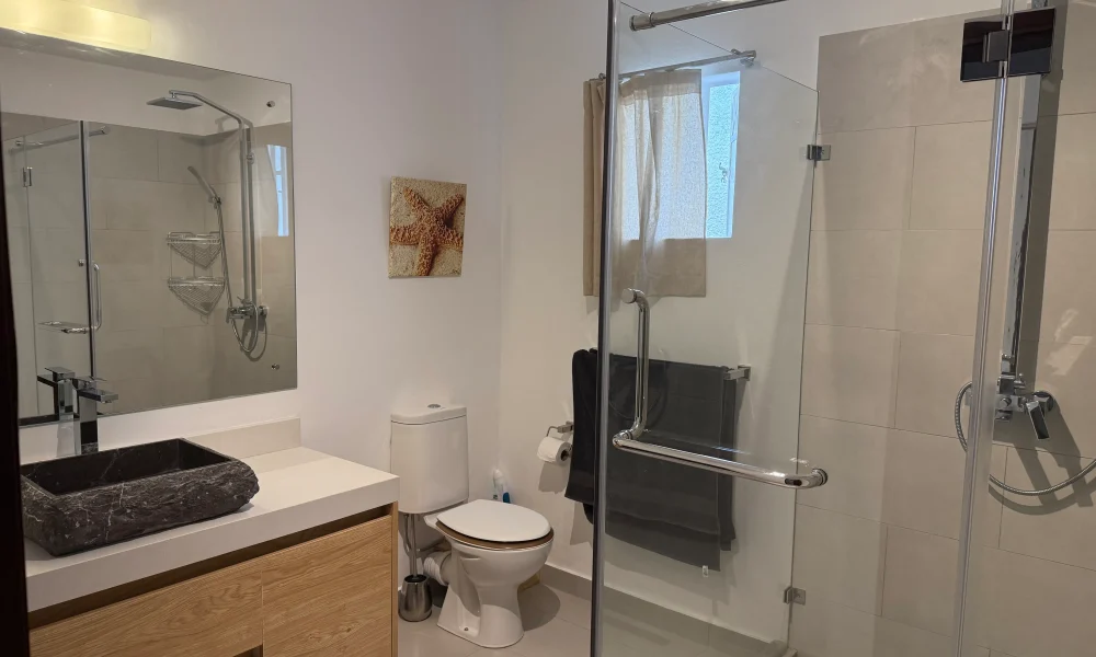 Bathroom 2nd Merville 2