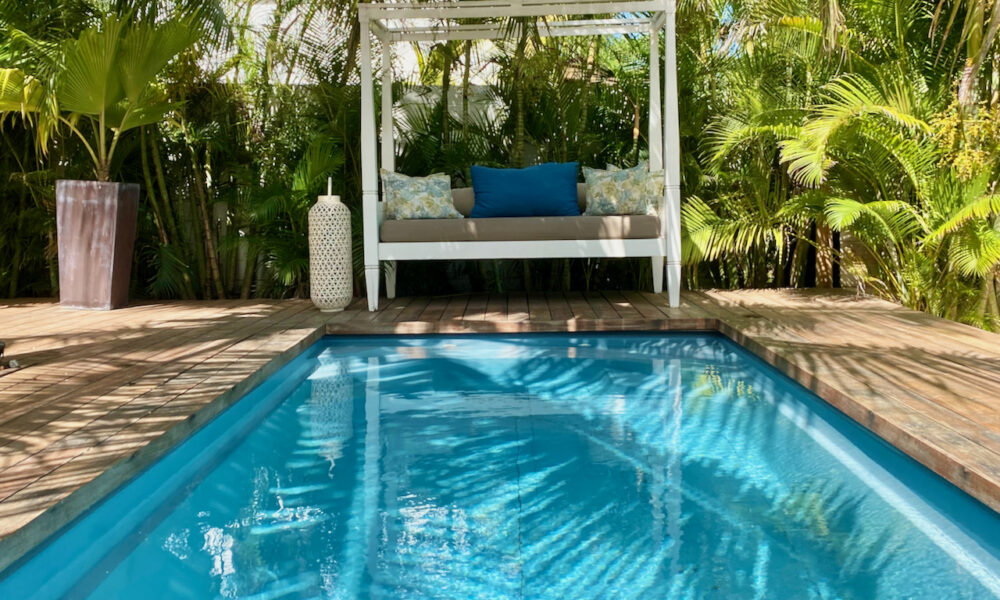 Villa Azura pool