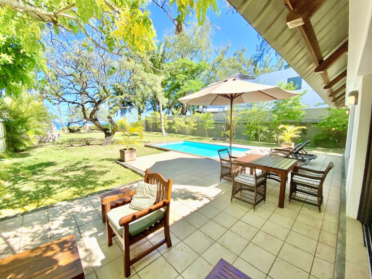 Villa Tropic 2 terrace and private swimming pool