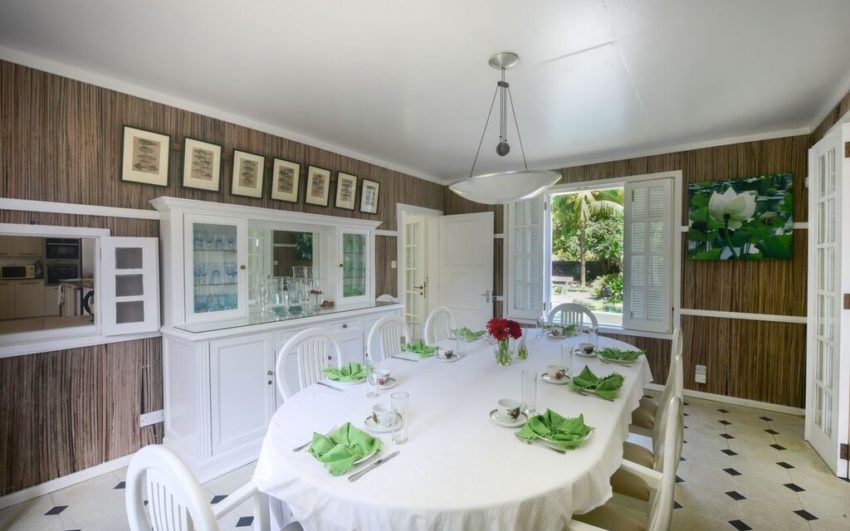 Villa-Virginia-dining