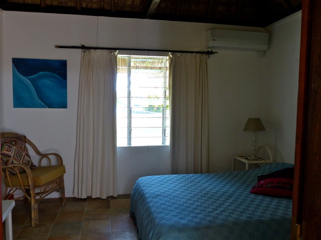 cottage_trou_deau_douce_bedroom_1
